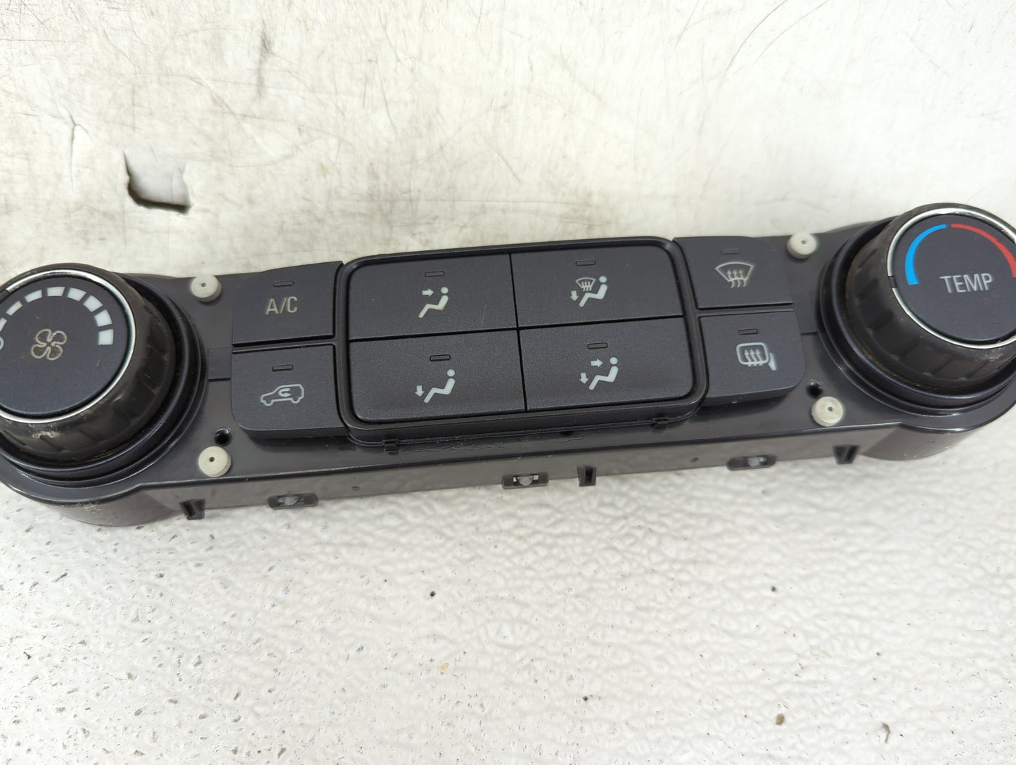 2015-2019 Gmc Sierra 2500 Climate Control Module Temperature AC/Heater Replacement P/N:84199205 Fits OEM Used Auto Parts - O