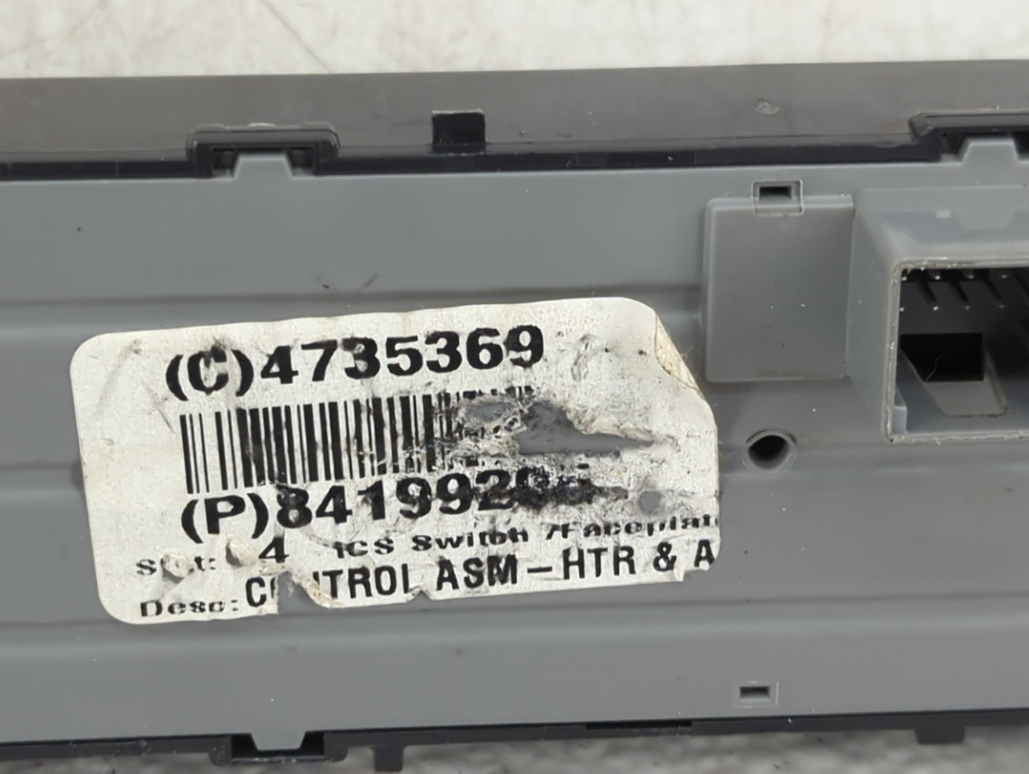 2015-2019 Gmc Sierra 2500 Climate Control Module Temperature AC/Heater Replacement P/N:84199205 Fits OEM Used Auto Parts - O