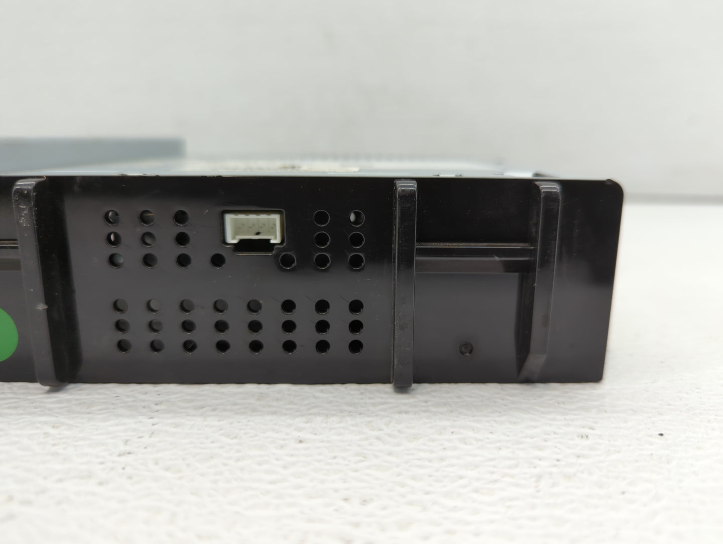 Gmc Sierra 2500 Am Fm Cd Player Radio Receiver - Oemusedautoparts1.com