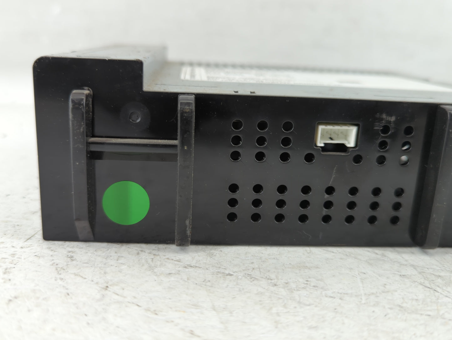Gmc Sierra 2500 Am Fm Cd Player Radio Receiver - Oemusedautoparts1.com