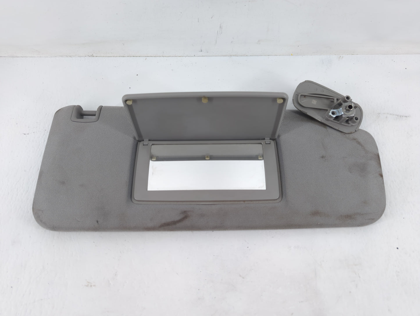 2015-2019 Gmc Sierra 2500 Sun Visor Shade Replacement Passenger Right Mirror Fits Fits 2014 2015 2016 2017 2018 2019 OEM Use