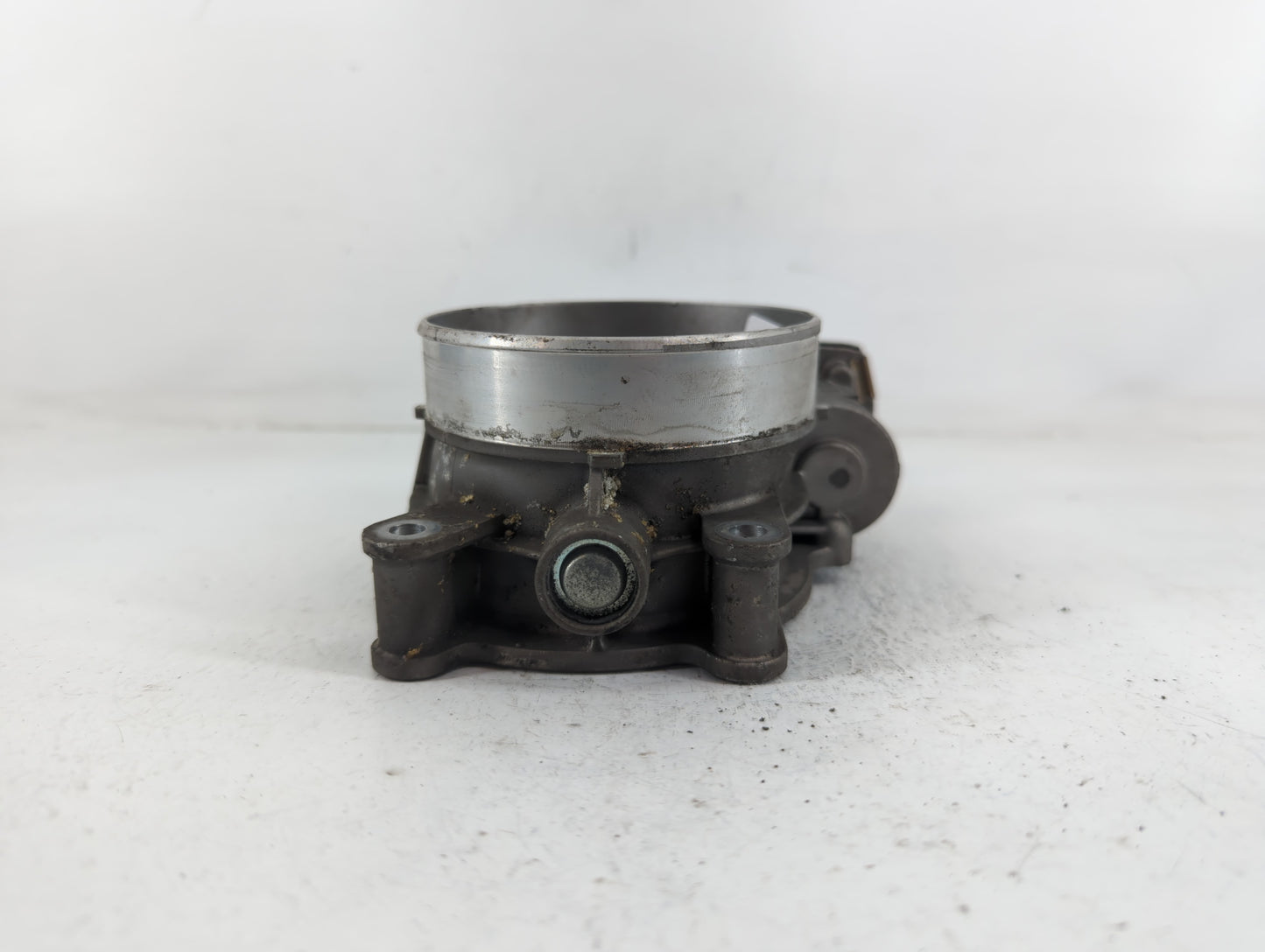 2016-2021 Gmc Sierra 2500 Throttle Body P/N:12678312 Fits Fits 2014 2015 2016 2017 2018 2019 2020 2021 2022 OEM Used Auto Pa