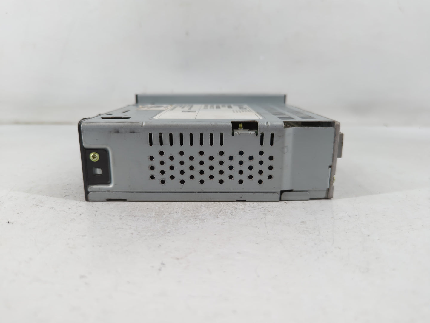 2019 Gmc Sierra 2500 Radio AM FM Cd Player Receiver Replacement P/N:42645338 Fits Fits 2018 2020 OEM Used Auto Parts - Oemus