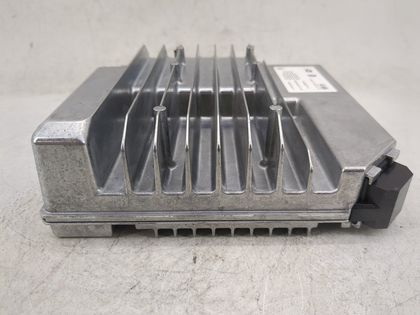 2019 Gmc Terrain Radio AM FM Cd Player Receiver Replacement Fits OEM Used Auto Parts - Oemusedautoparts1.com