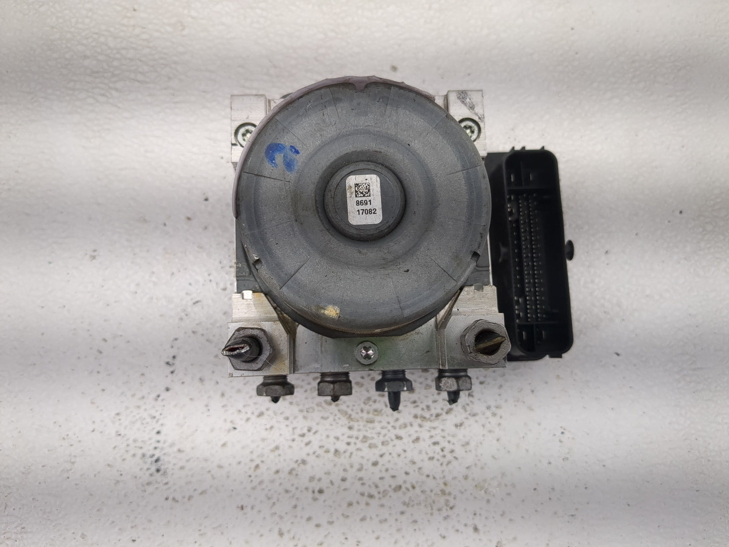 2018-2021 Gmc Terrain ABS Pump Control Module Replacement P/N:84560131 Fits Fits 2018 2019 2020 2021 OEM Used Auto Parts - O