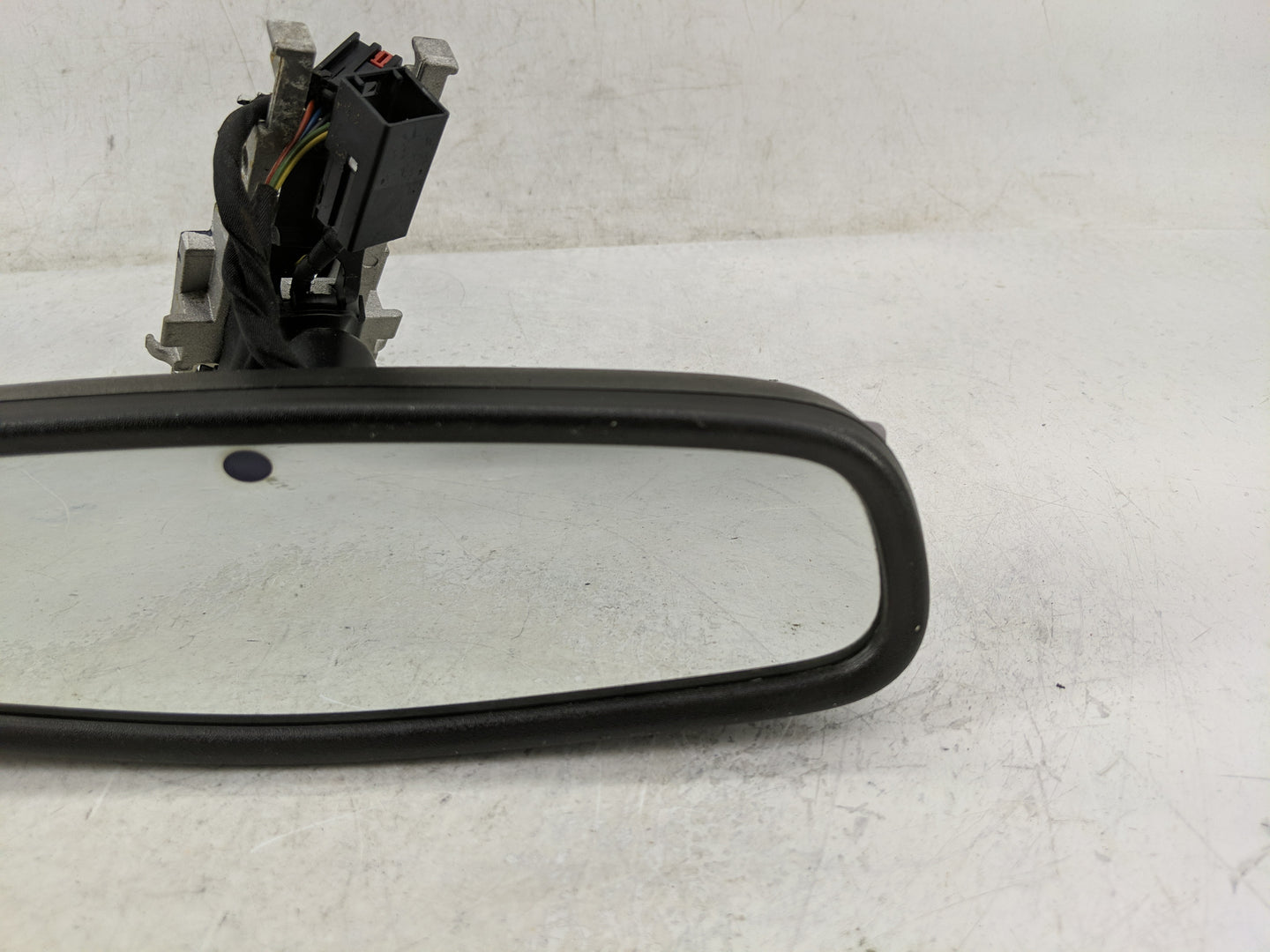 2019 Gmc Terrain Interior Rear View Mirror Replacement OEM P/N:13581081 Fits OEM Used Auto Parts - Oemusedautoparts1.com