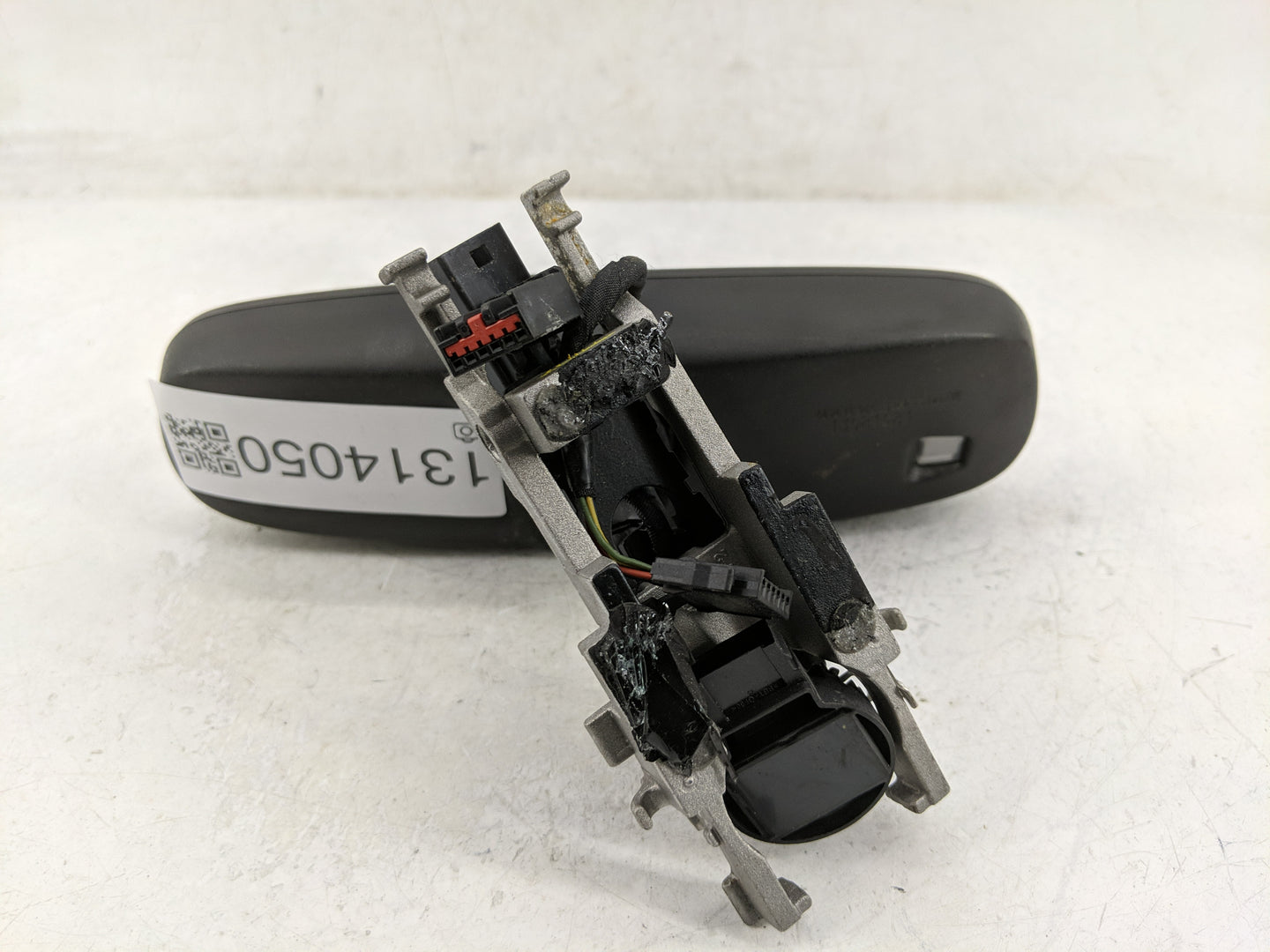 2019 Gmc Terrain Interior Rear View Mirror Replacement OEM P/N:13581081 Fits OEM Used Auto Parts - Oemusedautoparts1.com