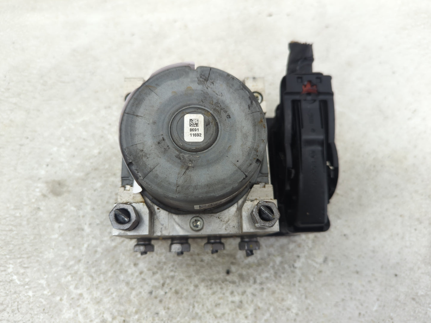 2019 Gmc Terrain ABS Pump Control Module Replacement P/N:84718763 Fits OEM Used Auto Parts - Oemusedautoparts1.com