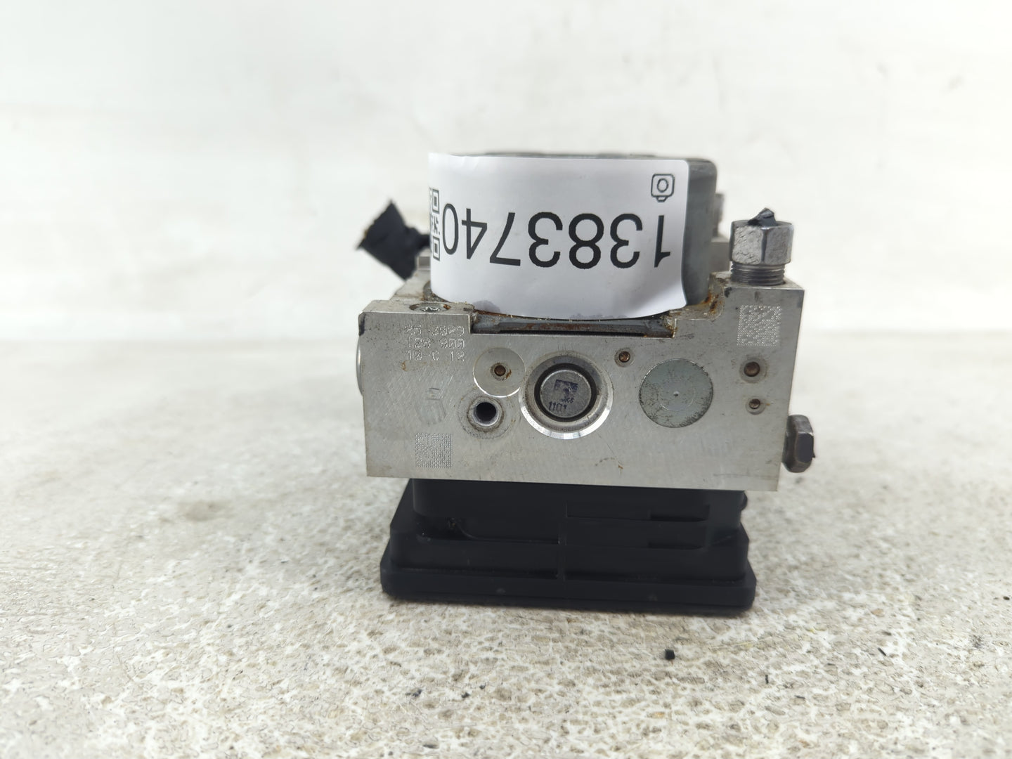 2019 Gmc Terrain ABS Pump Control Module Replacement P/N:84718763 Fits OEM Used Auto Parts - Oemusedautoparts1.com