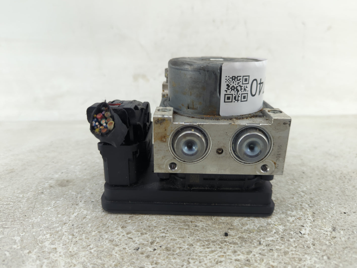 2019 Gmc Terrain ABS Pump Control Module Replacement P/N:84718763 Fits OEM Used Auto Parts - Oemusedautoparts1.com