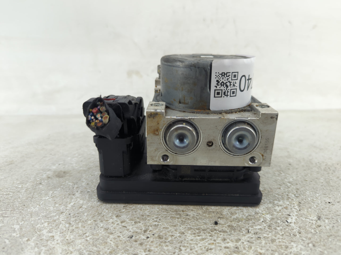 2019 Gmc Terrain ABS Pump Control Module Replacement P/N:84718763 Fits OEM Used Auto Parts - Oemusedautoparts1.com