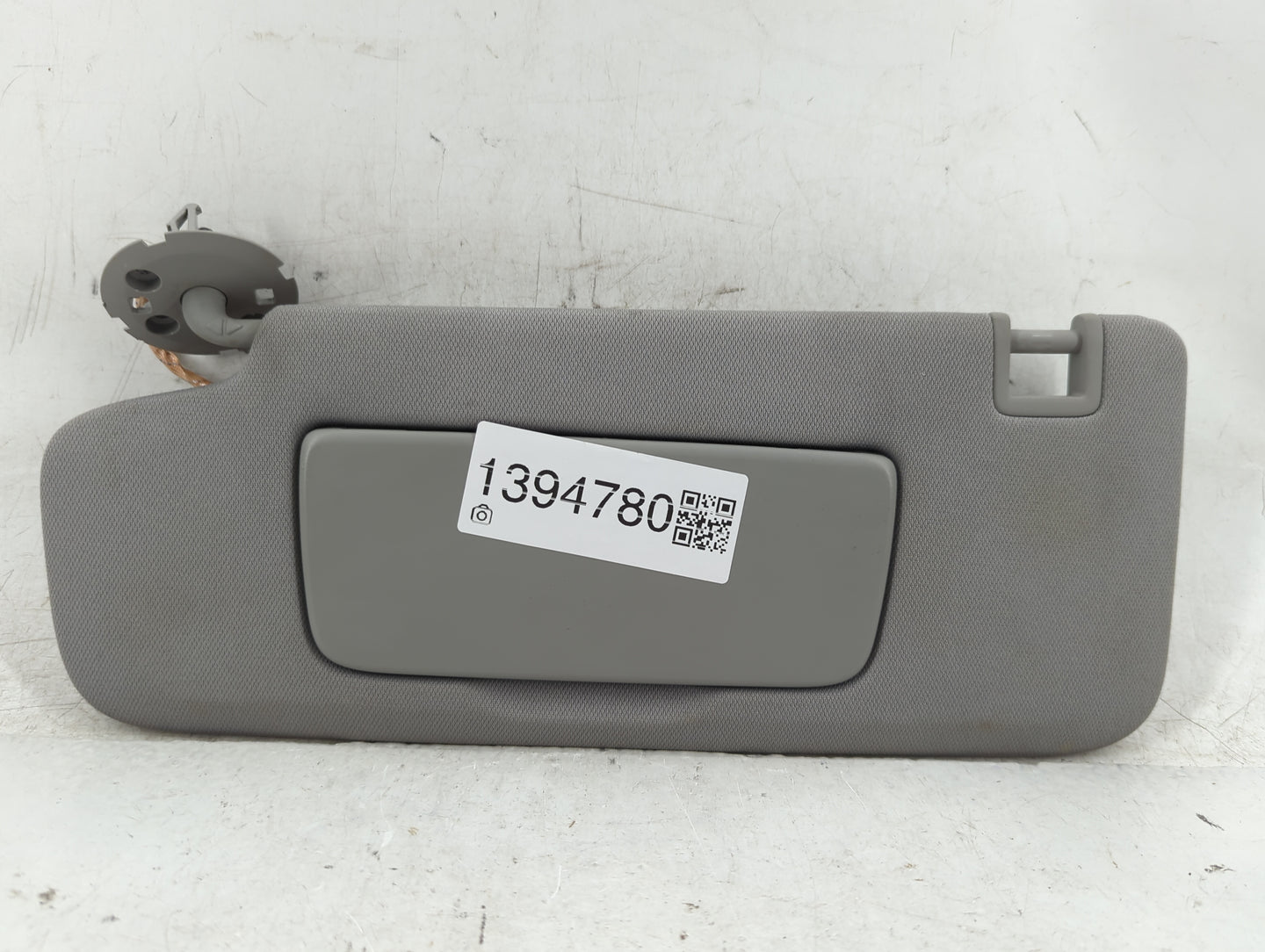 2019 Gmc Terrain Sun Visor Shade Replacement Driver Left Mirror Fits OEM Used Auto Parts - Oemusedautoparts1.com