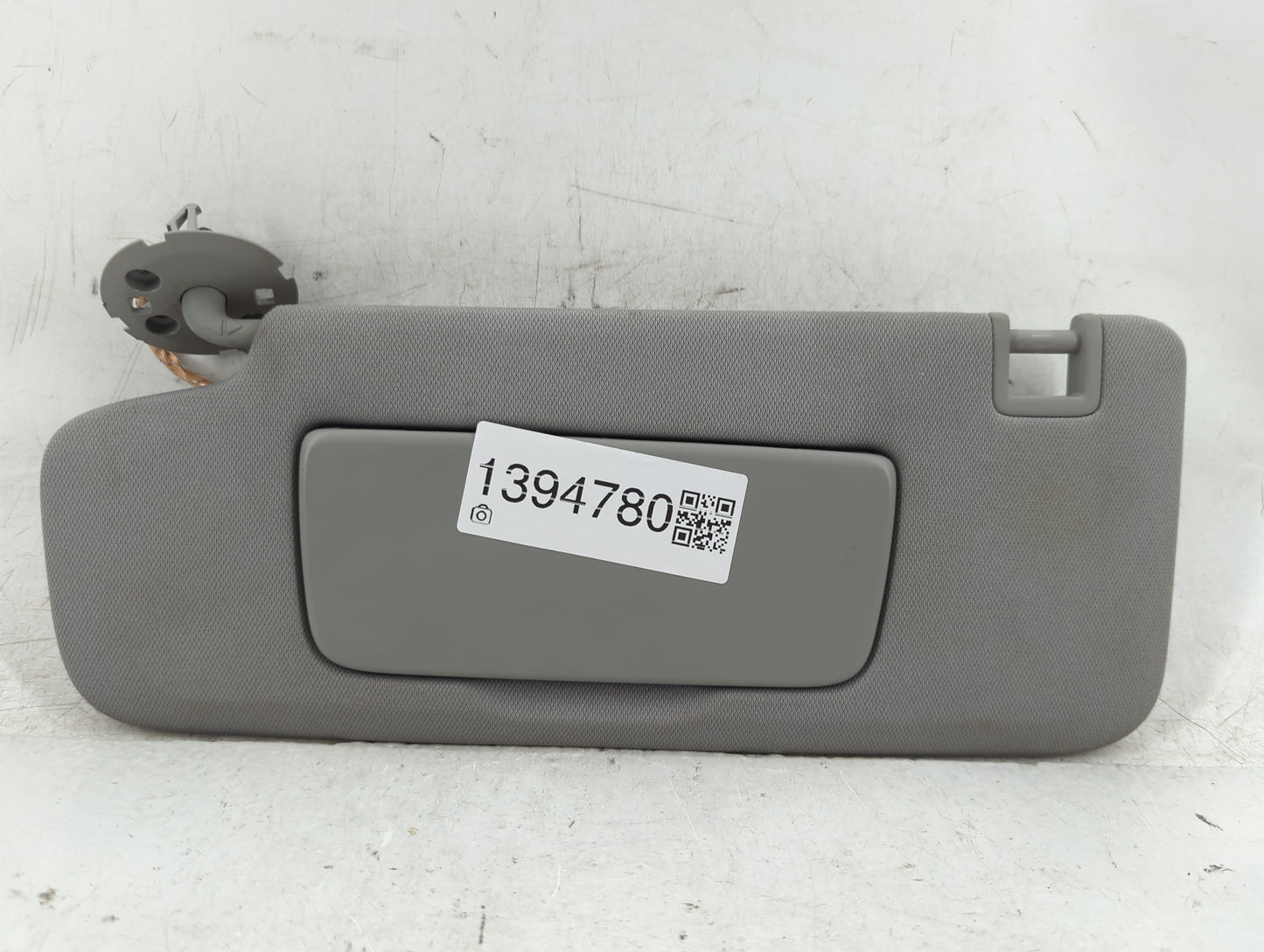 2019 Gmc Terrain Sun Visor Shade Replacement Driver Left Mirror Fits OEM Used Auto Parts - Oemusedautoparts1.com