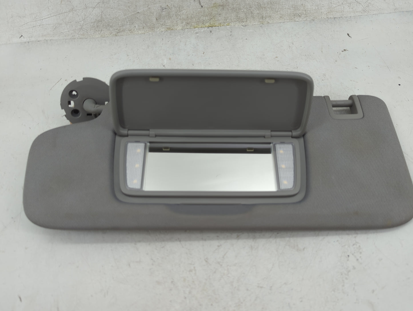 2019 Gmc Terrain Sun Visor Shade Replacement Driver Left Mirror Fits OEM Used Auto Parts - Oemusedautoparts1.com
