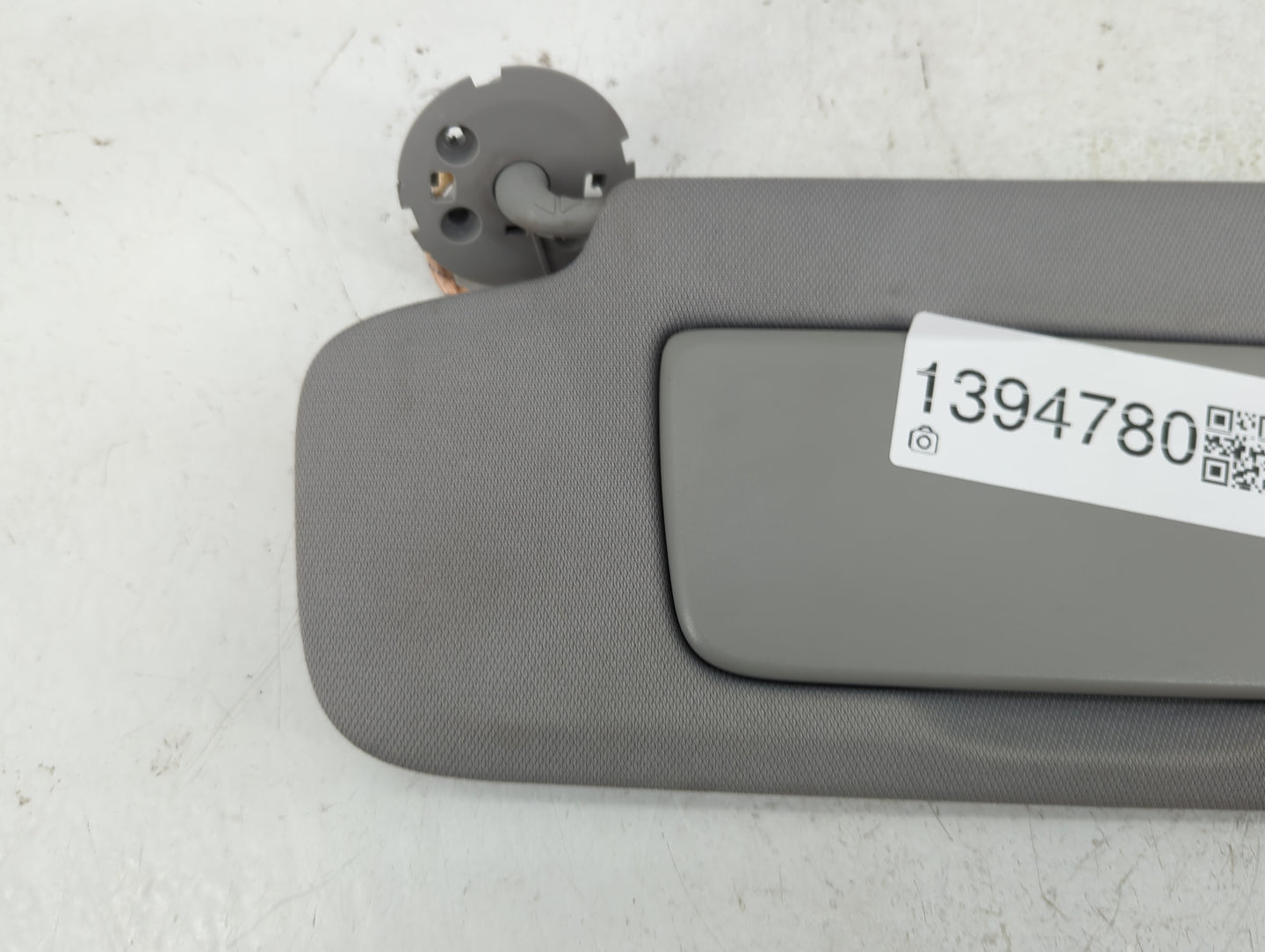 2019 Gmc Terrain Sun Visor Shade Replacement Driver Left Mirror Fits OEM Used Auto Parts - Oemusedautoparts1.com