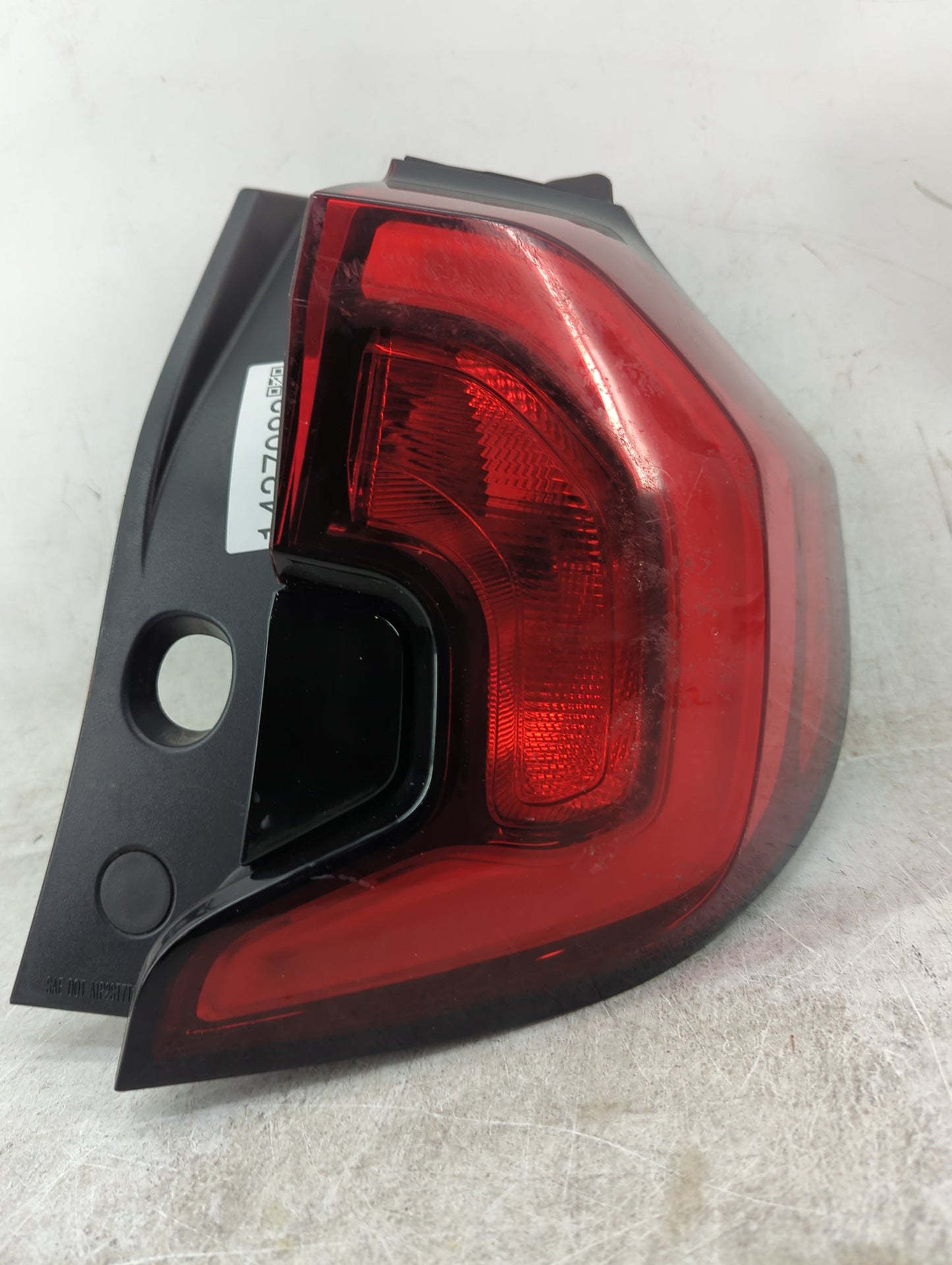 2018-2021 Gmc Terrain Tail Light Assembly Passenger Right OEM P/N:84379498 6619700000000T, 812744860 Fits Fits 2018 2019 202