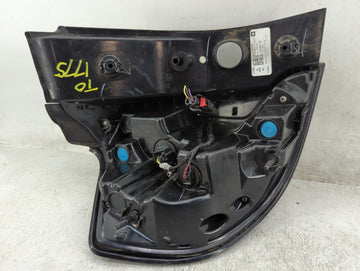 2018-2021 Gmc Terrain Tail Light Assembly Passenger Right OEM P/N:84379498 6619700000000T, 812744860 Fits Fits 2018 2019 2020 2021 OEM Used Auto Parts