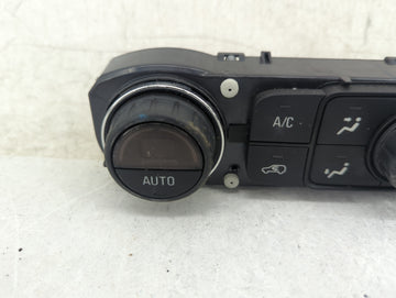 2019 Gmc Terrain Climate Control Module Temperature AC/Heater Replacement P/N:84246526 Fits Fits 2017 2018 2020 2021 2022 OEM Used Auto Parts
