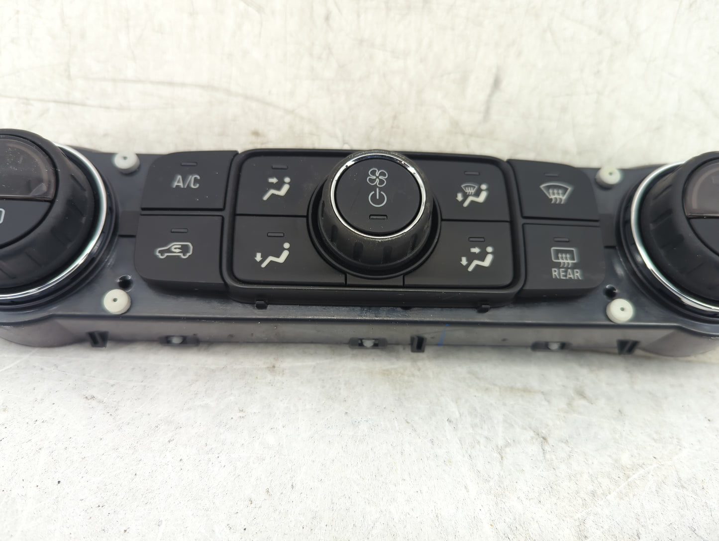 2019 Gmc Terrain Climate Control Module Temperature AC/Heater Replacement P/N:84246526 Fits Fits 2017 2018 2020 2021 2022 OE