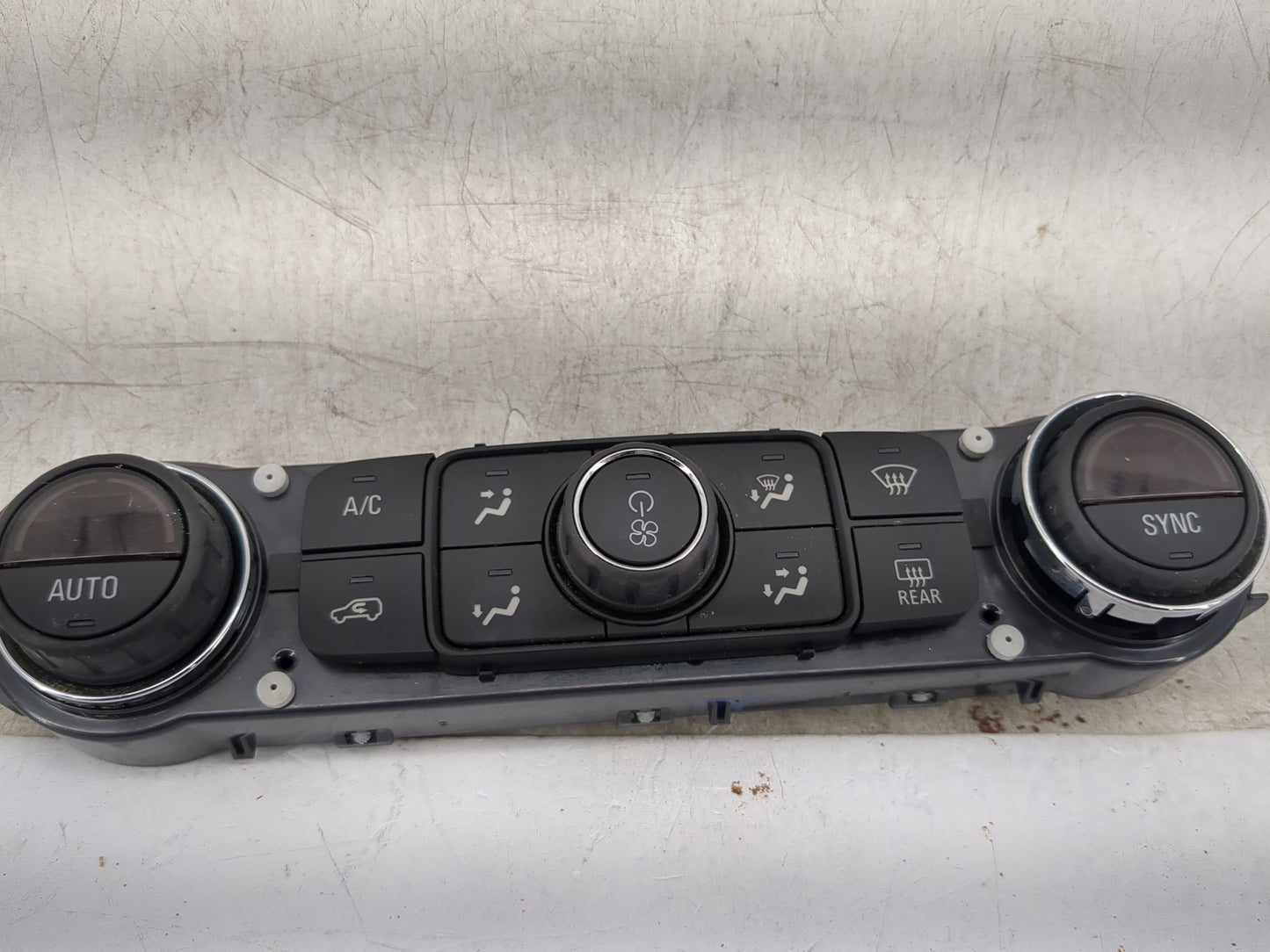 2019 Gmc Terrain Climate Control Module Temperature AC/Heater Replacement P/N:84246526 7370200000000X Fits OEM Used Auto Par