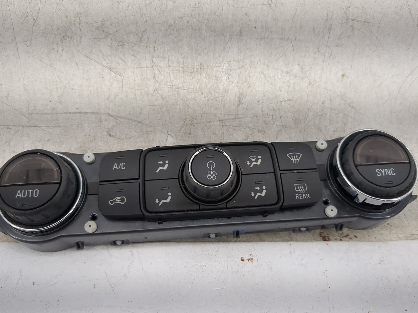 2019 Gmc Terrain Climate Control Module Temperature AC/Heater Replacement P/N:84246526 7370200000000X Fits OEM Used Auto Par