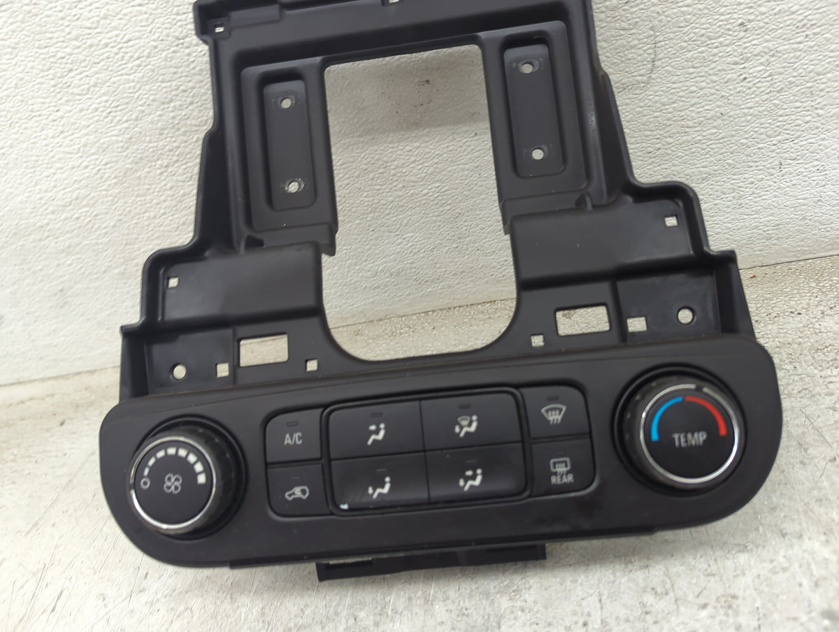 2018 Gmc Terrain Climate Control Module Temperature AC/Heater Replacement P/N:84296135 Fits OEM Used Auto Parts - Oemusedaut