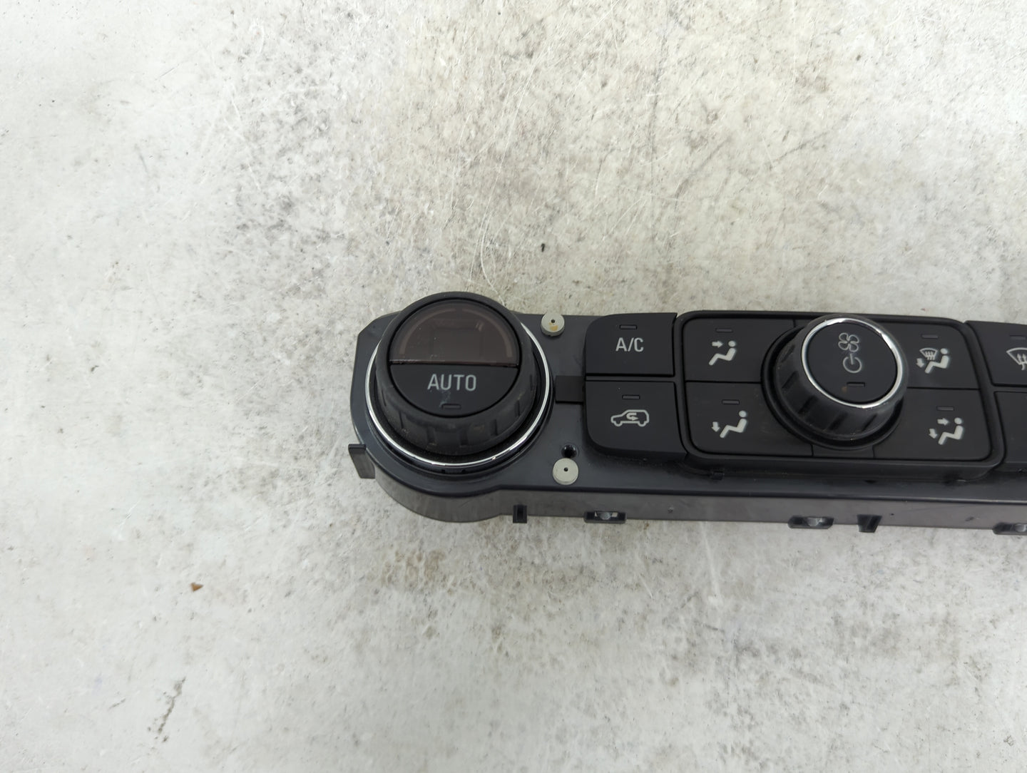 2019 Gmc Terrain Climate Control Module Temperature AC/Heater Replacement P/N:84246526 815372982 Fits OEM Used Auto Parts - 