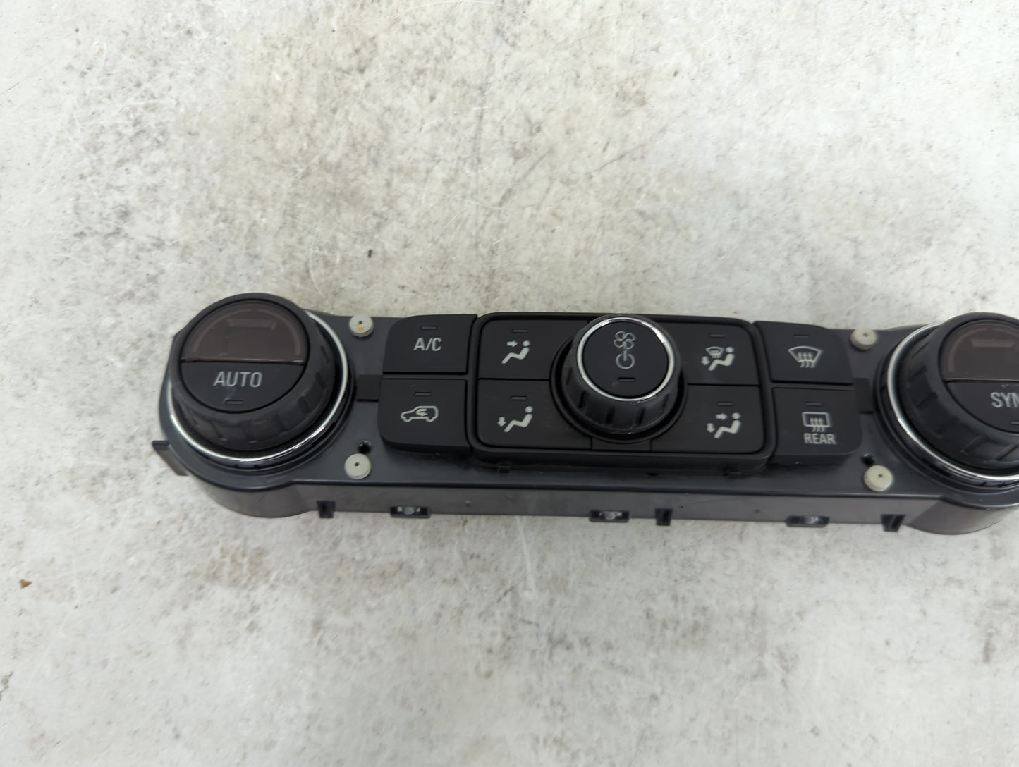 2019 Gmc Terrain Climate Control Module Temperature AC/Heater Replacement P/N:84246526 815372982 Fits OEM Used Auto Parts - 