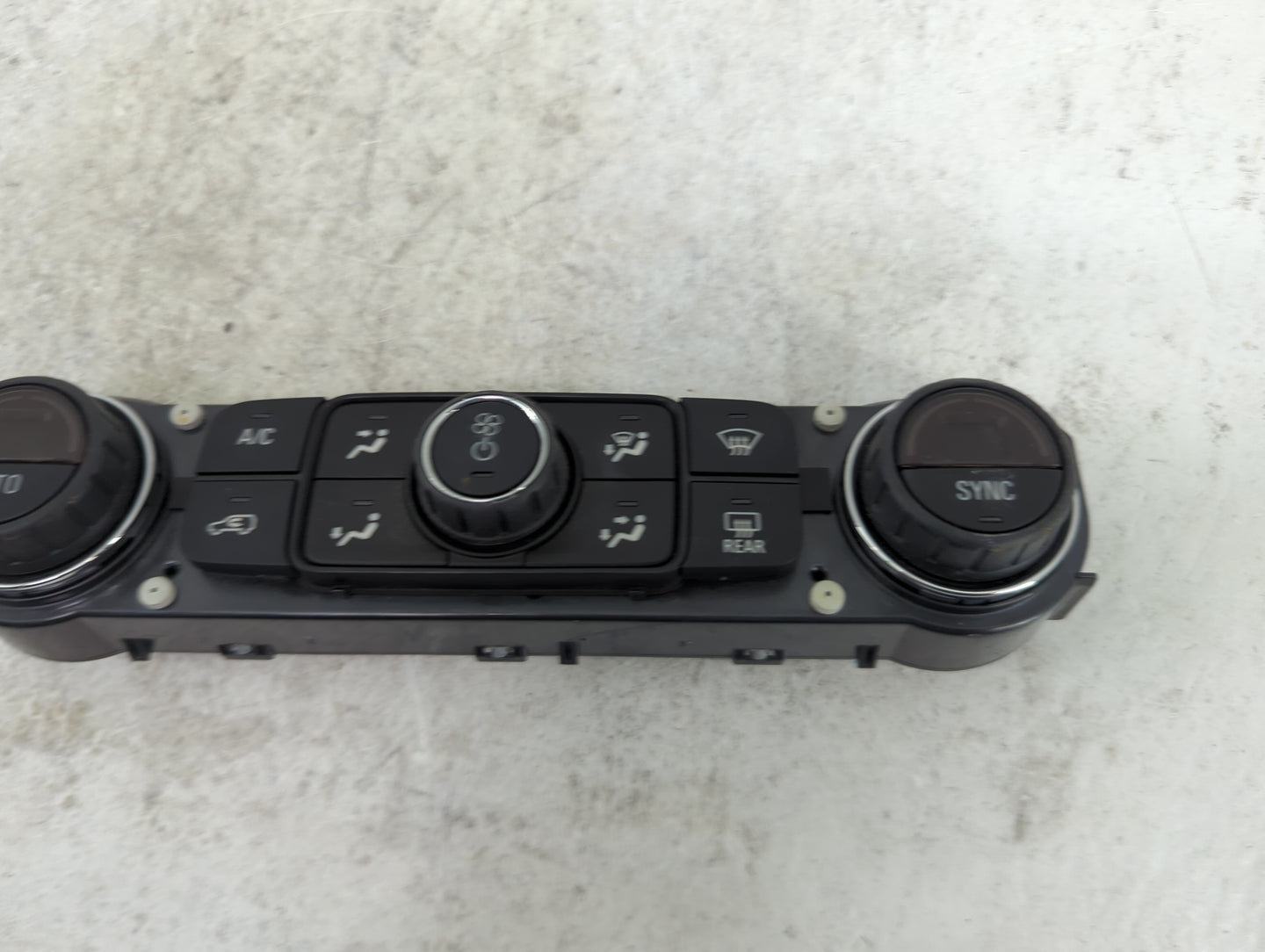 2019 Gmc Terrain Climate Control Module Temperature AC/Heater Replacement P/N:84246526 815372982 Fits OEM Used Auto Parts - 