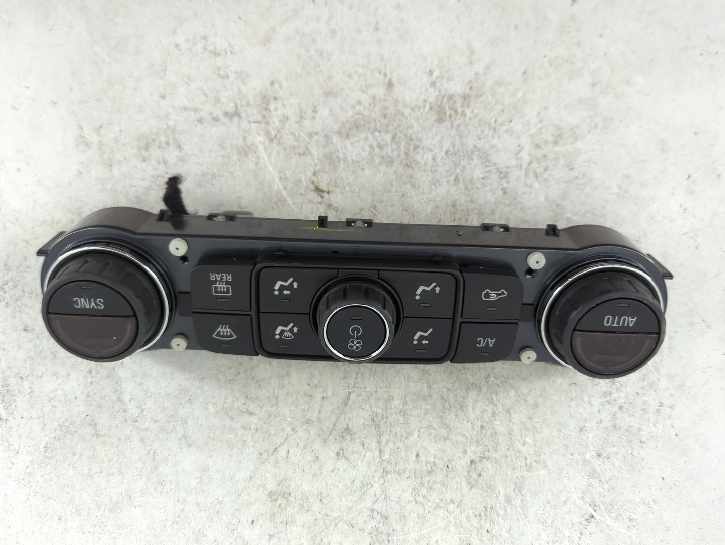 2019 Gmc Terrain Climate Control Module Temperature AC/Heater Replacement P/N:84246526 Fits Fits 2017 2018 2020 2021 2022 OE