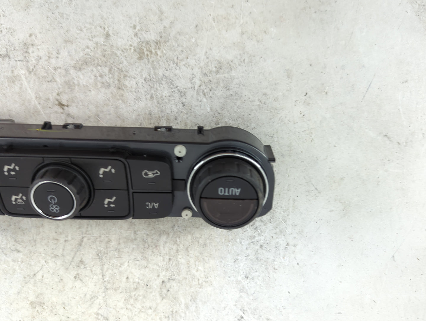 2019 Gmc Terrain Climate Control Module Temperature AC/Heater Replacement P/N:84246526 Fits Fits 2017 2018 2020 2021 2022 OE