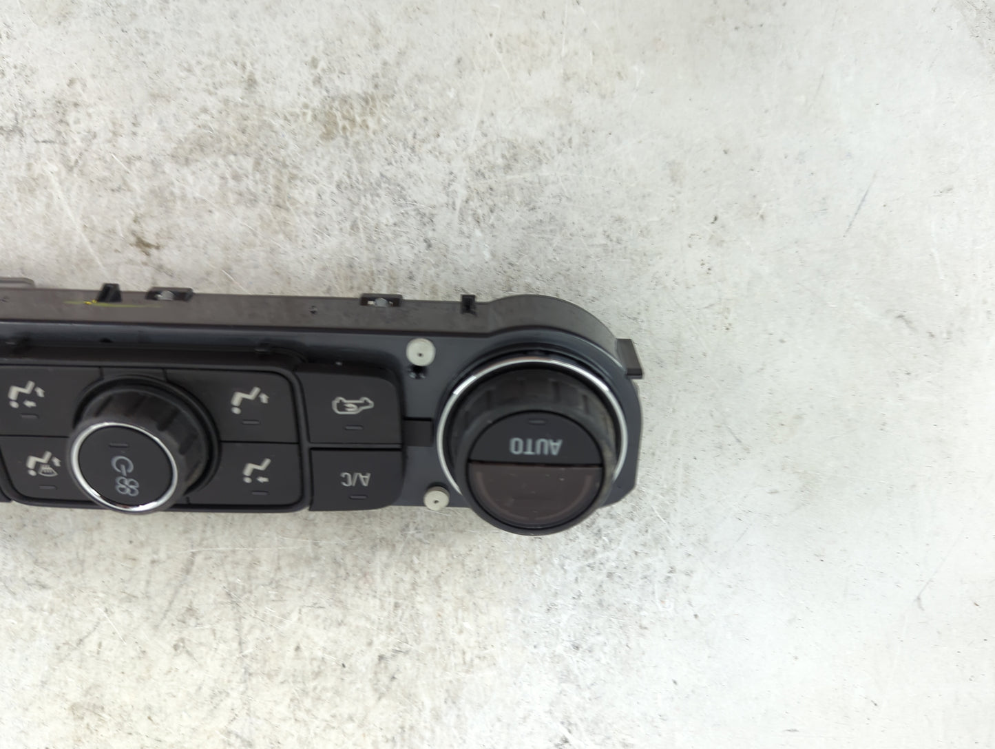 2019 Gmc Terrain Climate Control Module Temperature AC/Heater Replacement P/N:84246526 Fits Fits 2017 2018 2020 2021 2022 OE