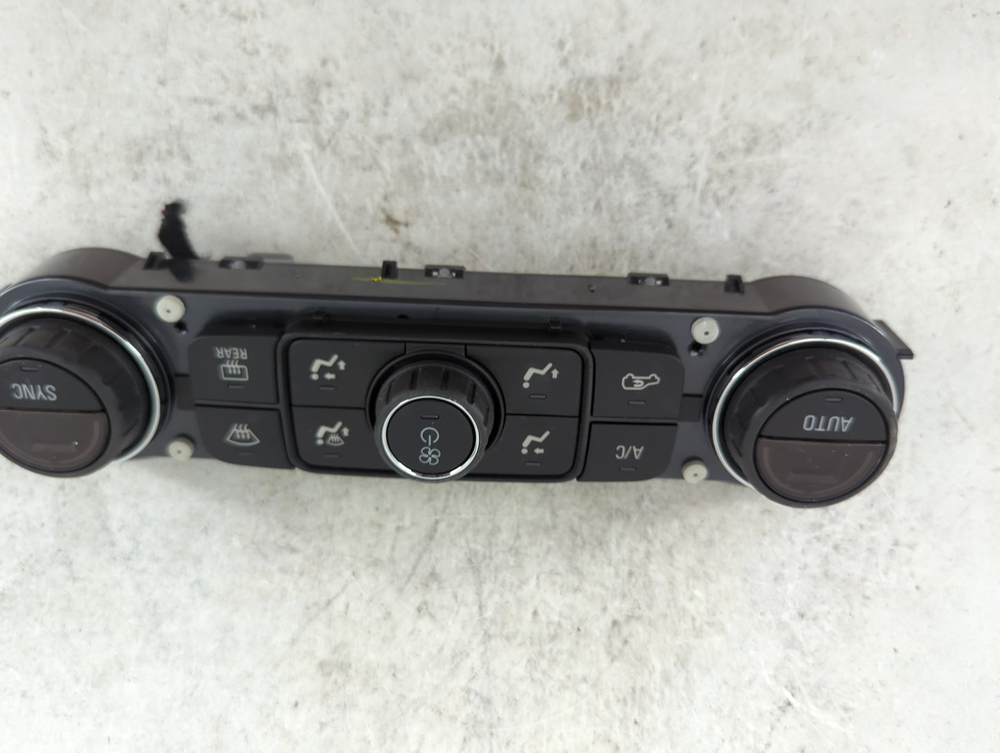 2019 Gmc Terrain Climate Control Module Temperature AC/Heater Replacement P/N:84246526 Fits Fits 2017 2018 2020 2021 2022 OE