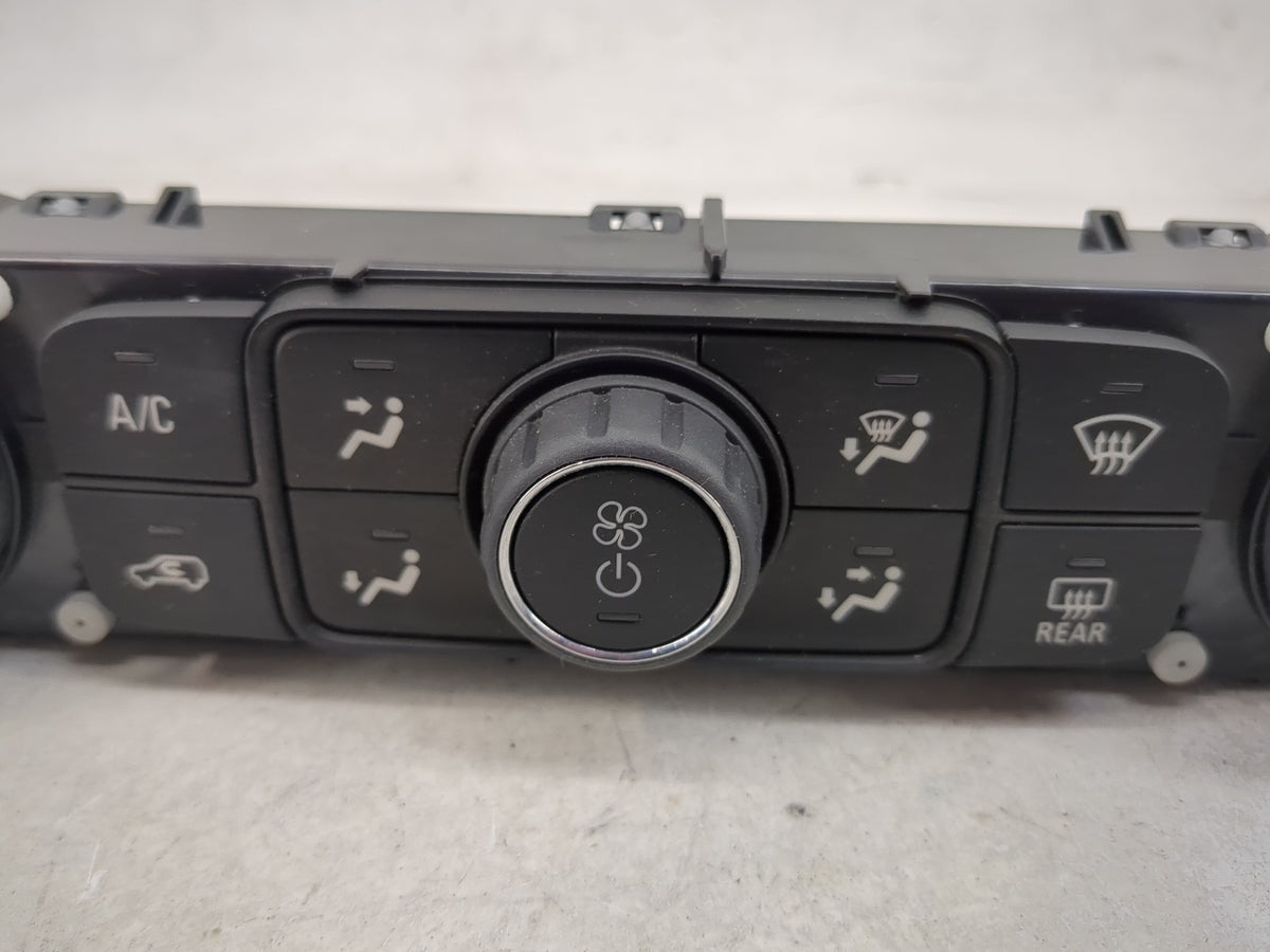 2019 Gmc Terrain Climate Control Module Temperature AC/Heater Replacement P/N:84246526 7370200000000X Fits OEM Used Auto Par