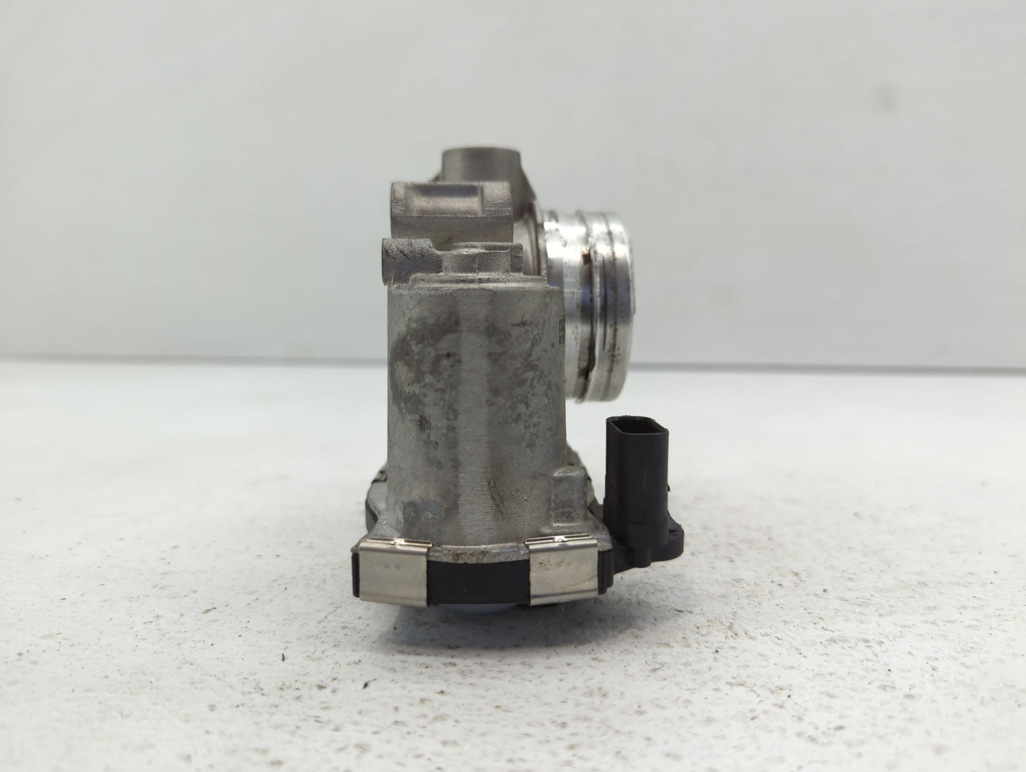 2018-2022 Gmc Terrain Throttle Body P/N:1261379AA Fits Fits 2016 2017 2018 2019 2020 2021 2022 OEM Used Auto Parts - Oemused