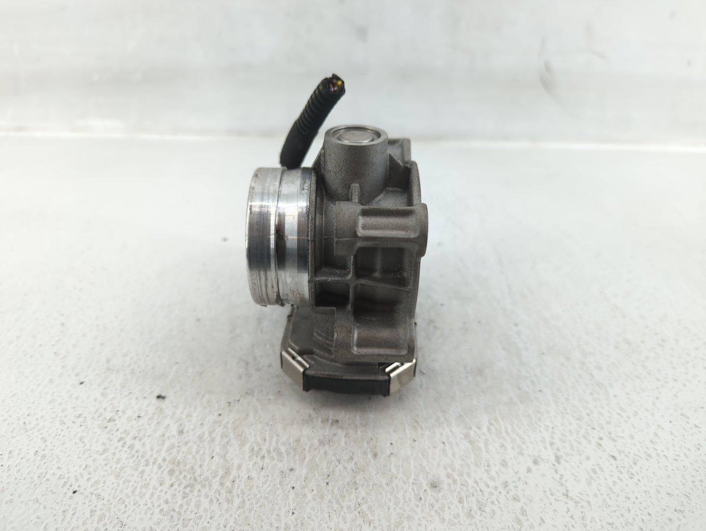 2018-2022 Gmc Terrain Throttle Body Fits Fits 2016 2017 2018 2019 2020 2021 2022 OEM Used Auto Parts - Oemusedautoparts1.com