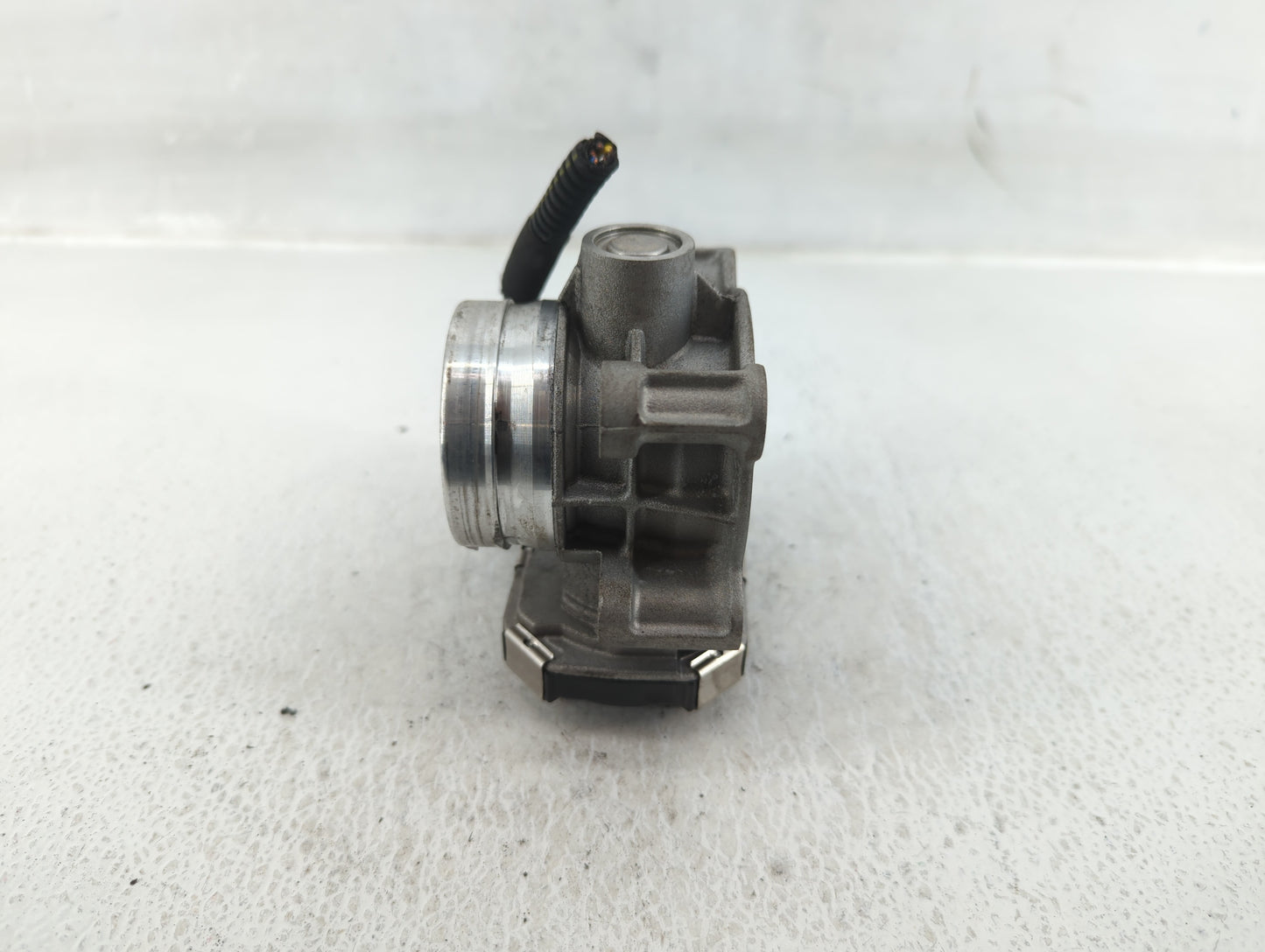 2018-2022 Gmc Terrain Throttle Body Fits Fits 2016 2017 2018 2019 2020 2021 2022 OEM Used Auto Parts - Oemusedautoparts1.com