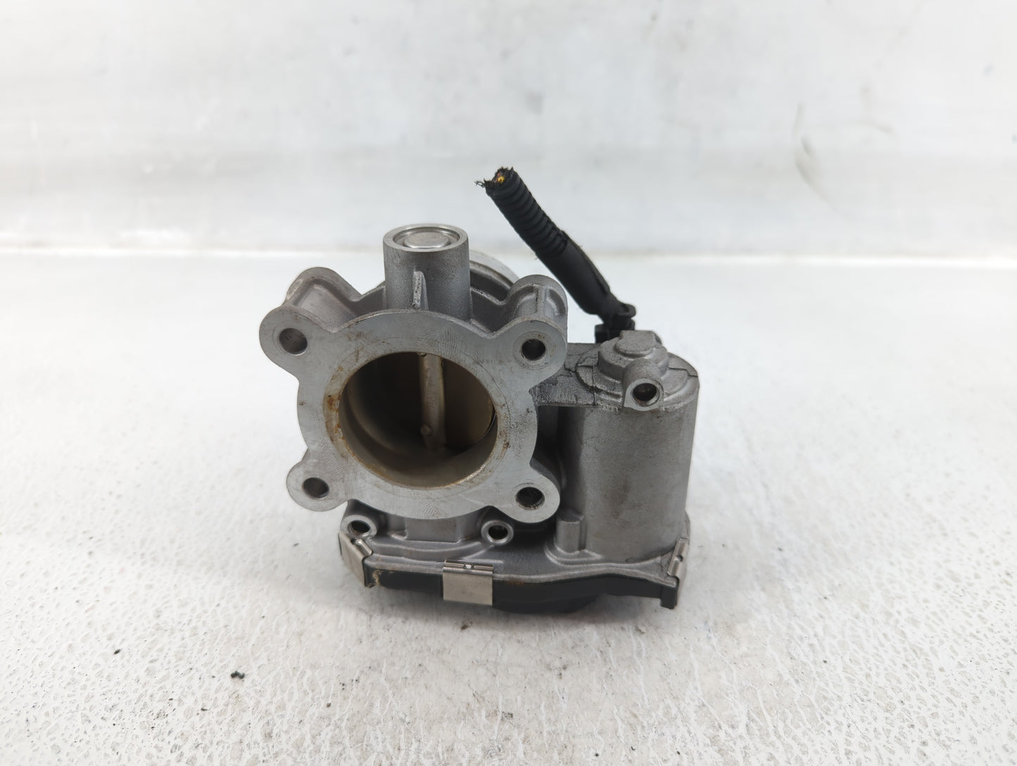 2018-2022 Gmc Terrain Throttle Body Fits Fits 2016 2017 2018 2019 2020 2021 2022 OEM Used Auto Parts - Oemusedautoparts1.com