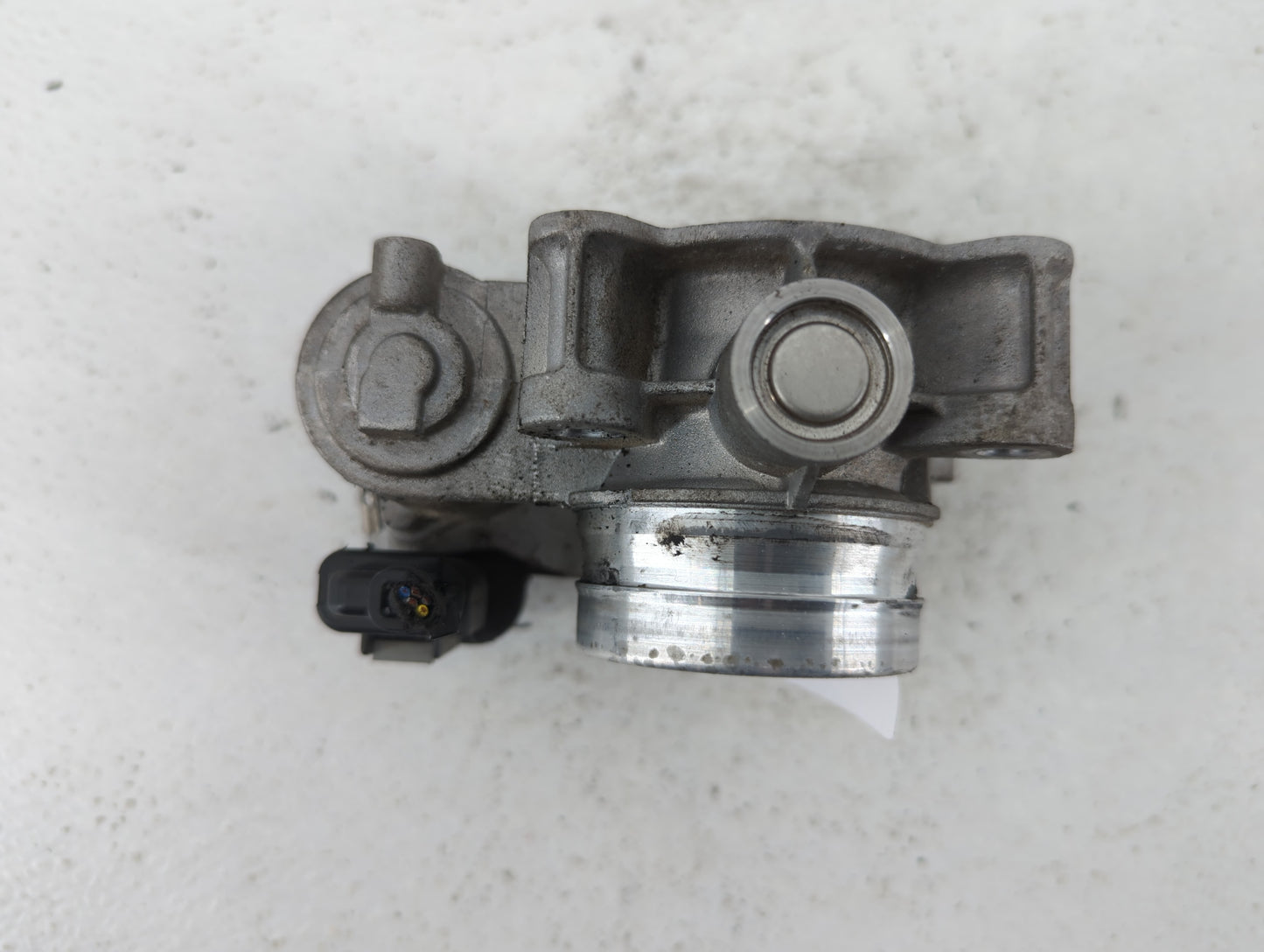2018-2022 Gmc Terrain Throttle Body P/N:12671379AA Fits Fits 2016 2017 2018 2019 2020 2021 2022 OEM Used Auto Parts - Oemuse