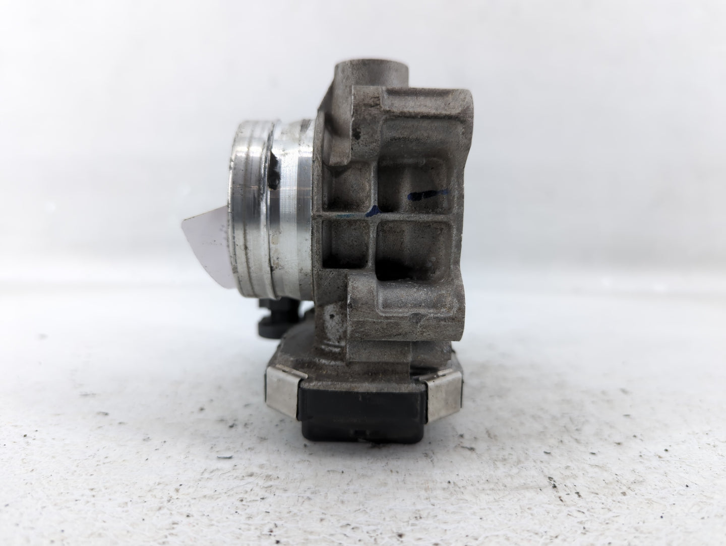2018-2022 Gmc Terrain Throttle Body P/N:12671379AA Fits Fits 2016 2017 2018 2019 2020 2021 2022 OEM Used Auto Parts - Oemuse
