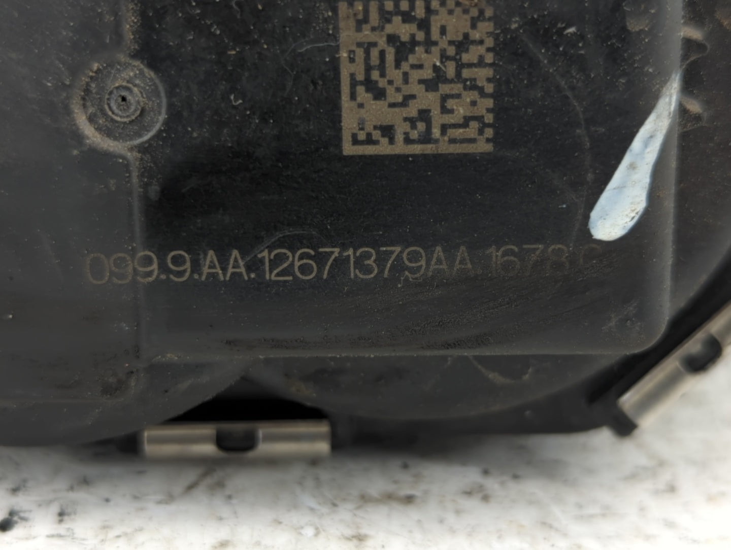 2018-2022 Gmc Terrain Throttle Body P/N:12671379AA Fits Fits 2016 2017 2018 2019 2020 2021 2022 OEM Used Auto Parts - Oemuse