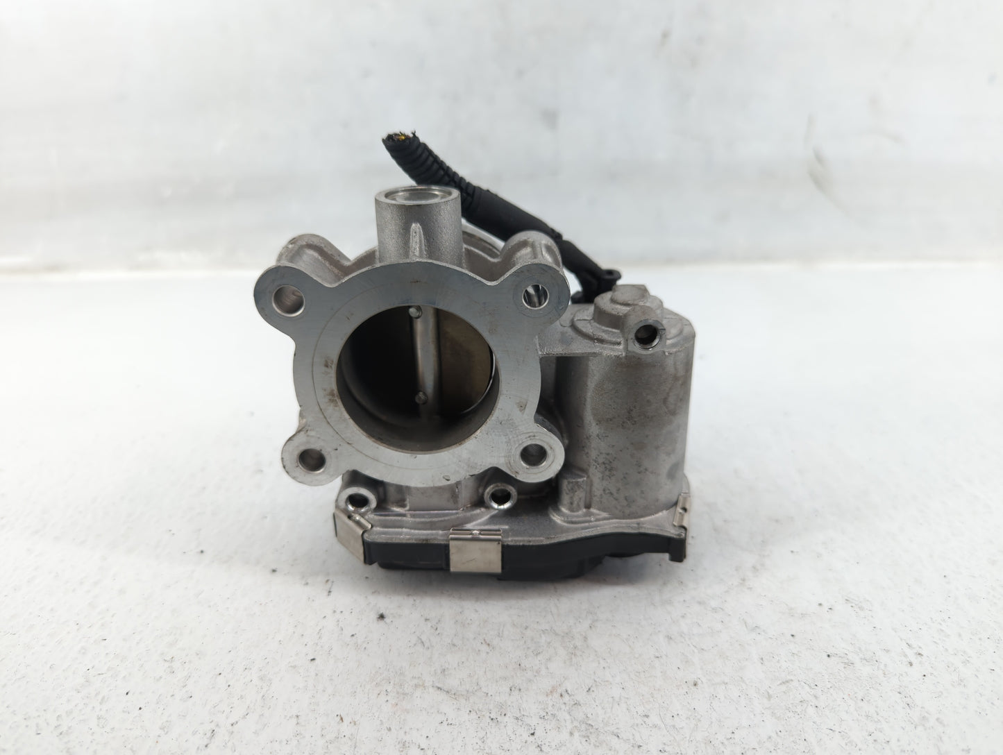 2018-2022 Gmc Terrain Throttle Body P/N:12671379 Fits Fits 2016 2017 2018 2019 2020 2021 2022 OEM Used Auto Parts - Oemuseda