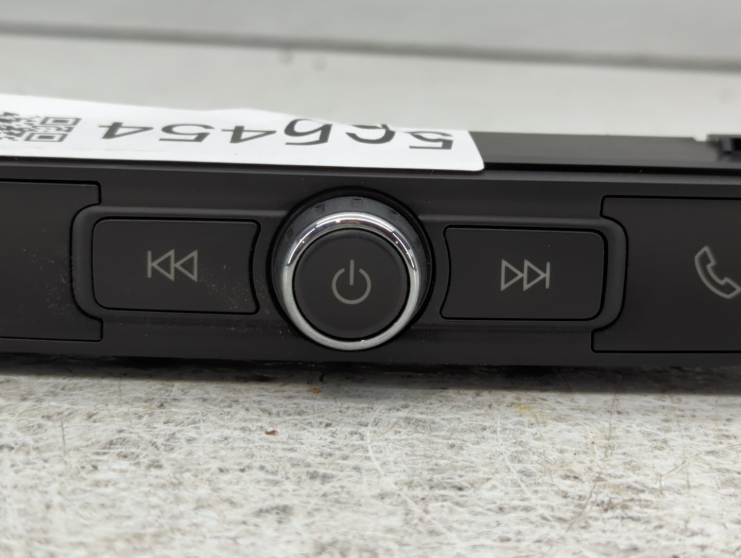 2019 Gmc Terrain Radio AM FM Cd Player Receiver Replacement P/N:84308144 Fits OEM Used Auto Parts - Oemusedautoparts1.com