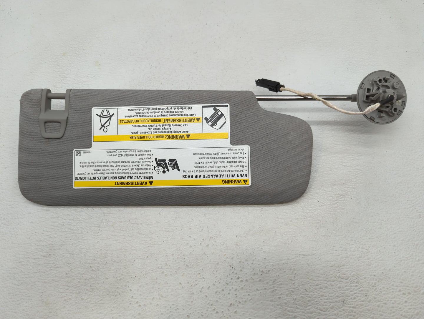 2019 Gmc Terrain Sun Visor Shade Replacement Driver Left Mirror Fits OEM Used Auto Parts - Oemusedautoparts1.com