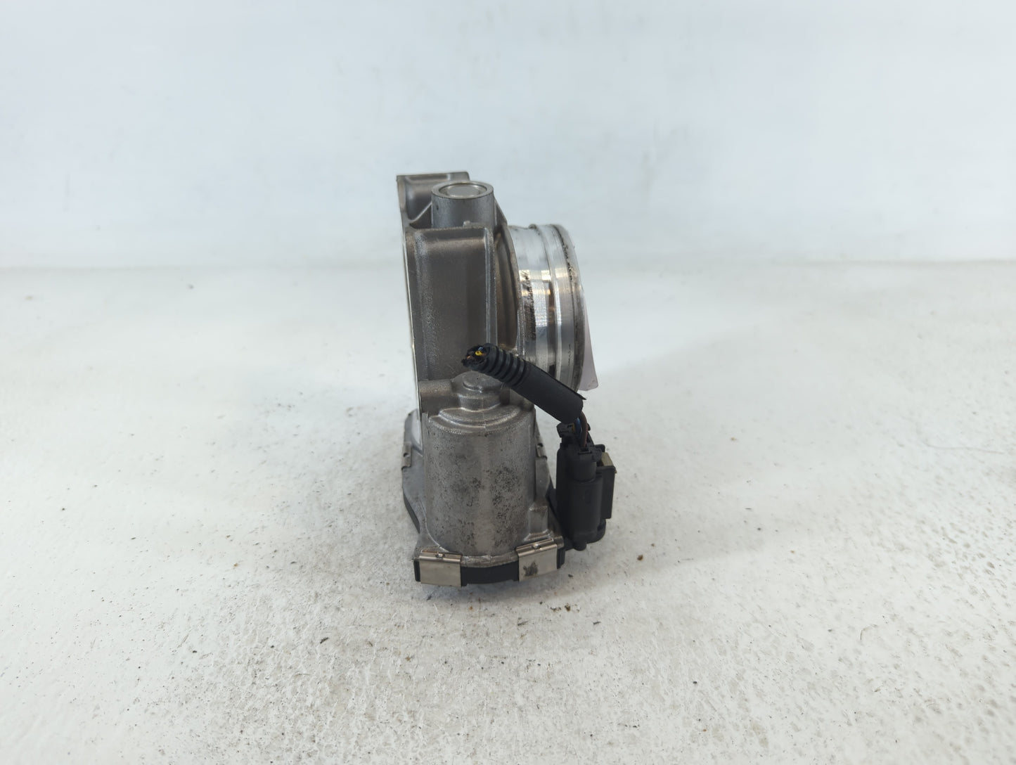 2018-2020 Gmc Terrain Throttle Body P/N:12670837AA Fits Fits 2013 2014 2015 2016 2017 2018 2019 2020 2021 OEM Used Auto Part