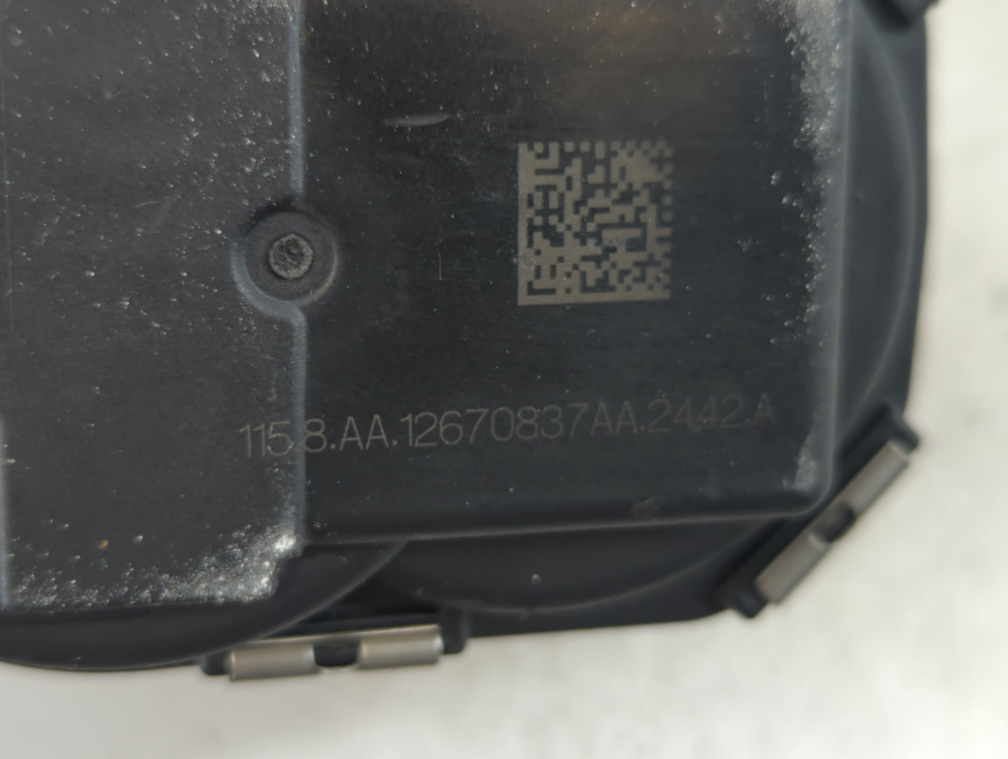 2018-2020 Gmc Terrain Throttle Body P/N:12670837AA Fits Fits 2013 2014 2015 2016 2017 2018 2019 2020 2021 OEM Used Auto Part