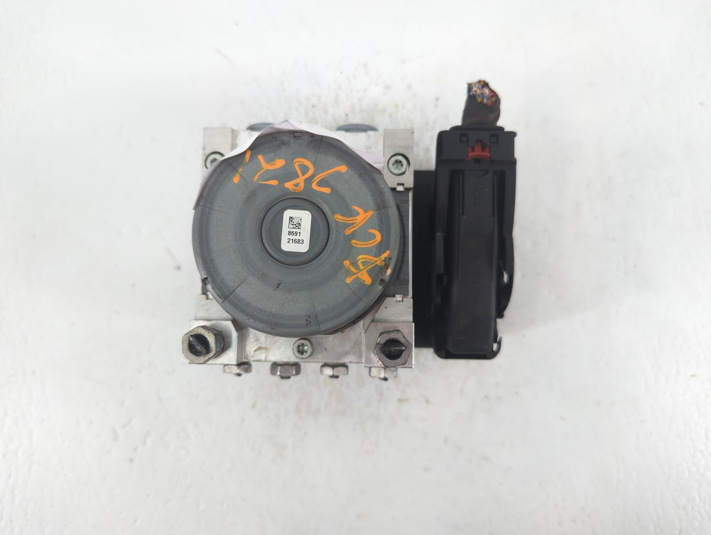 2018-2021 Gmc Terrain ABS Pump Control Module Replacement P/N:84560131 Fits Fits 2018 2019 2020 2021 OEM Used Auto Parts - O