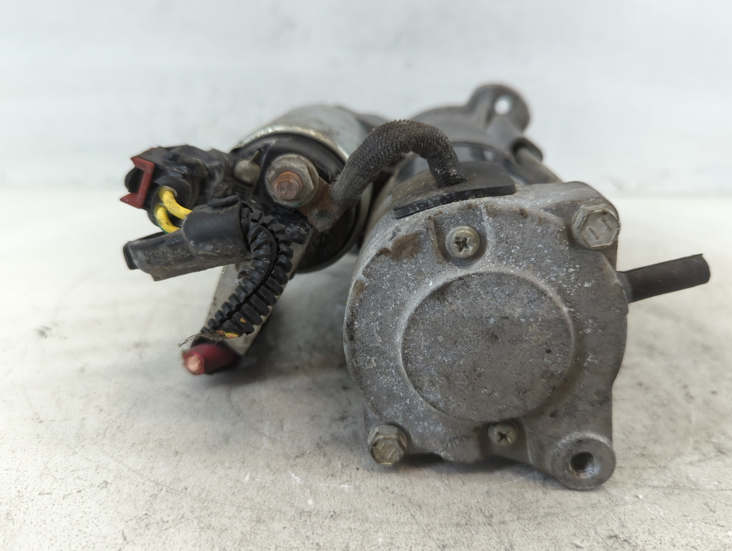 2018-2022 Gmc Terrain Car Starter Motor Solenoid OEM P/N:12680615 Fits Fits 2017 2018 2019 2020 2021 2022 OEM Used Auto Part