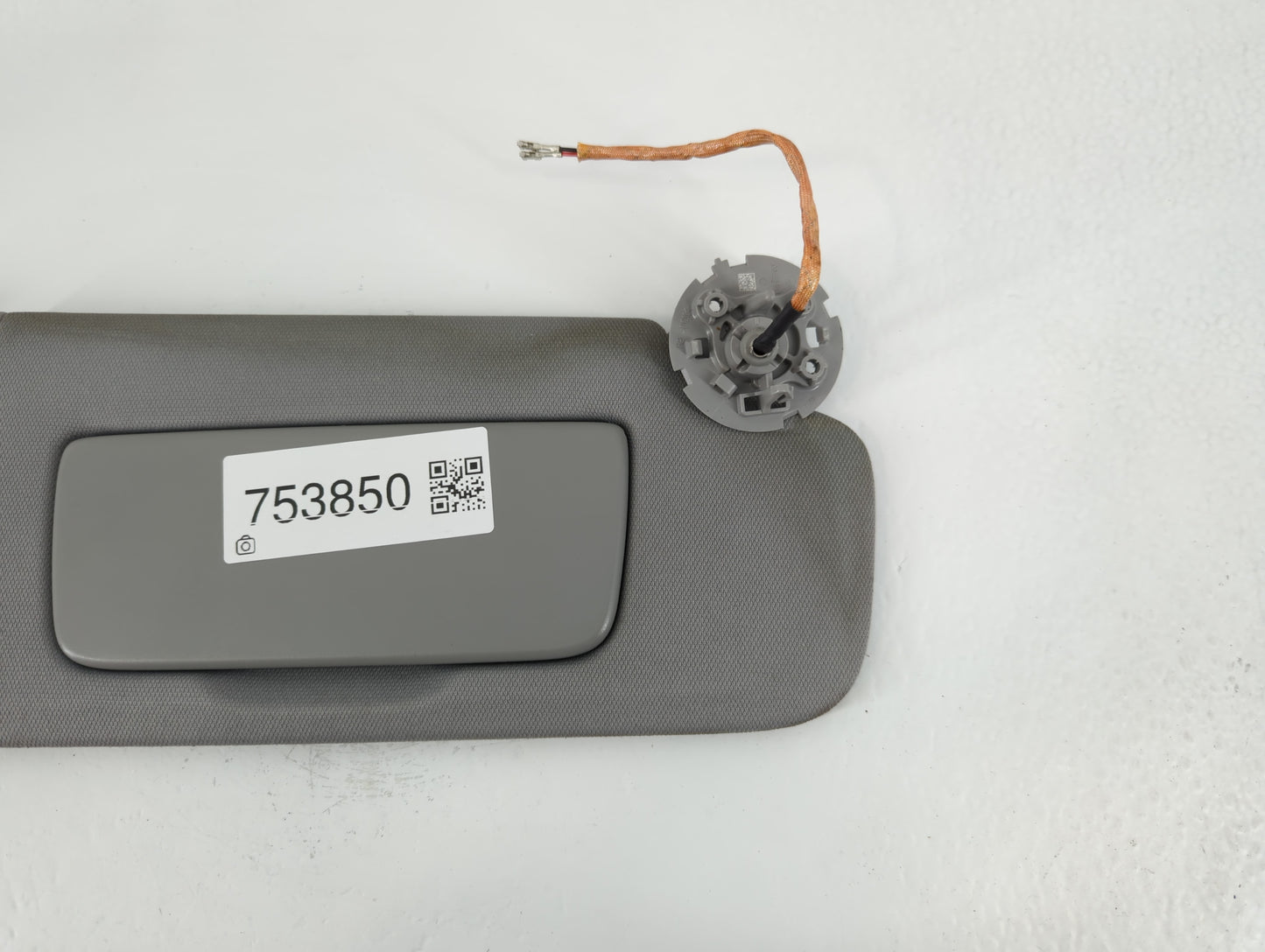 2019 Gmc Terrain Sun Visor Shade Replacement Passenger Right Mirror Fits OEM Used Auto Parts - Oemusedautoparts1.com