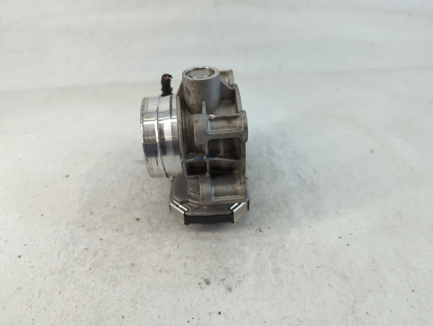 2018-2022 Gmc Terrain Throttle Body P/N:12671379AA Fits Fits 2016 2017 2018 2019 2020 2021 2022 OEM Used Auto Parts - Oemuse